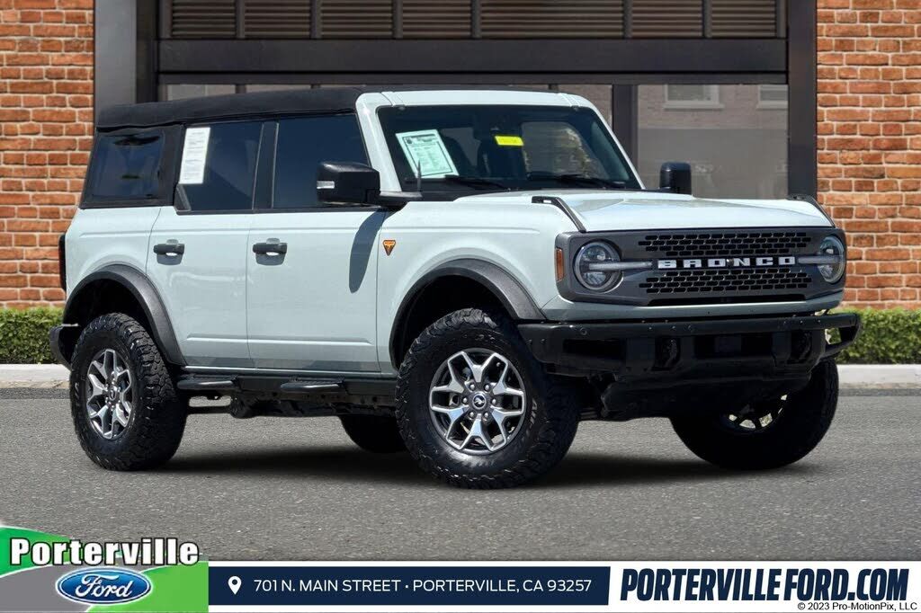 2023 FORD Bronco