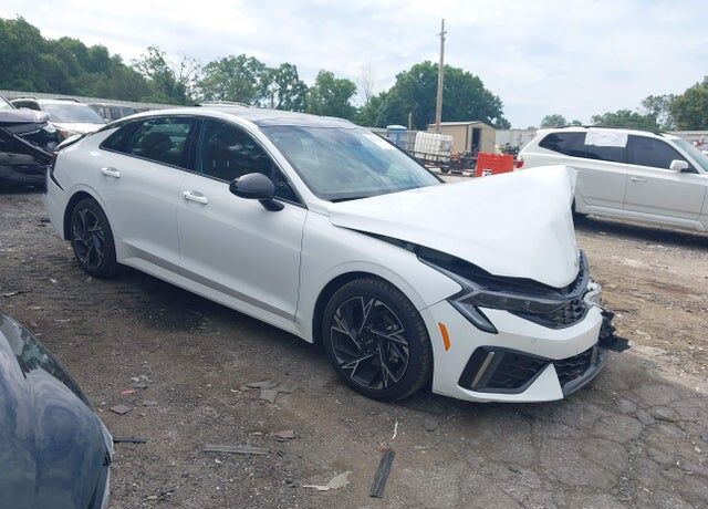 2025 KIA K5