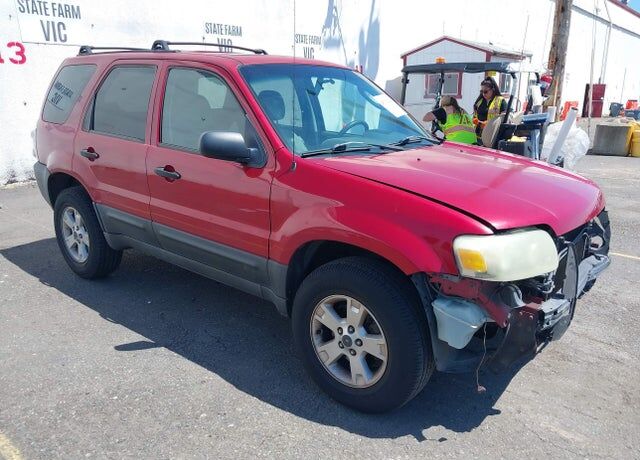 2005 FORD Escape