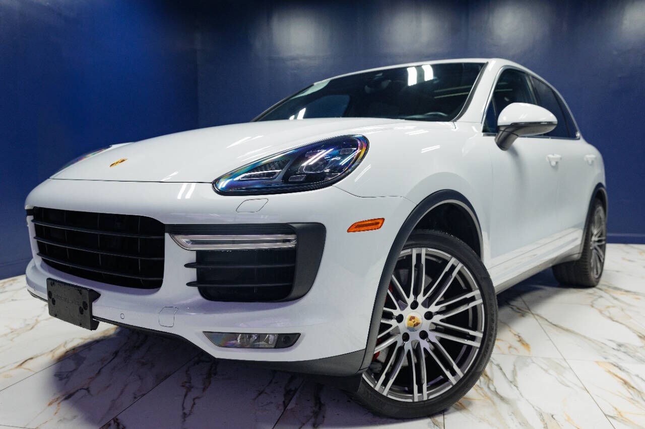 2015 PORSCHE Cayenne