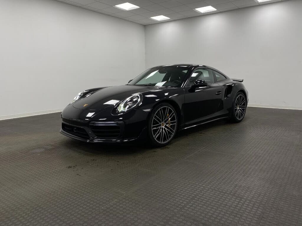 2019 PORSCHE 911