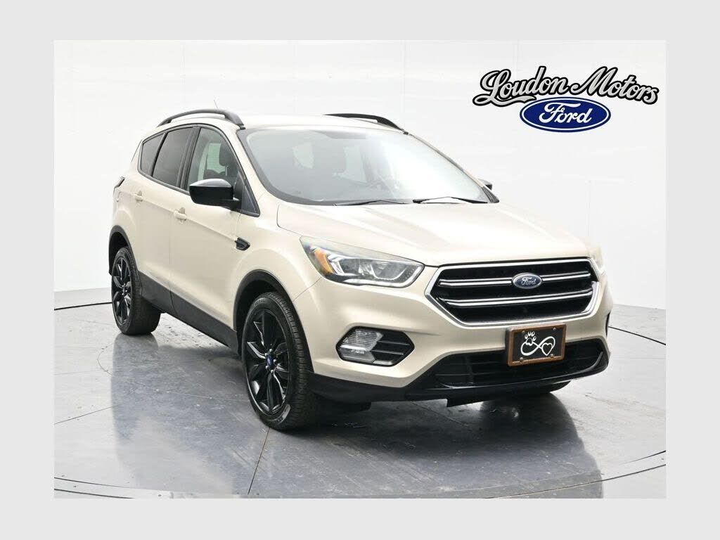 2017 FORD Escape