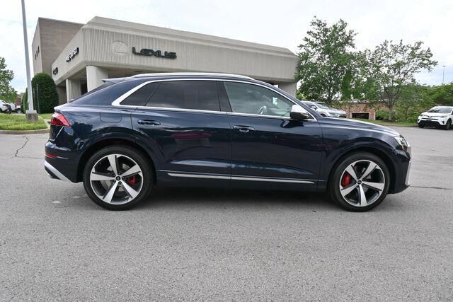 2024 Audi SQ8