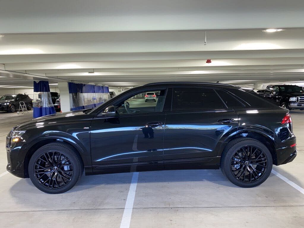 2025 Audi Q8
