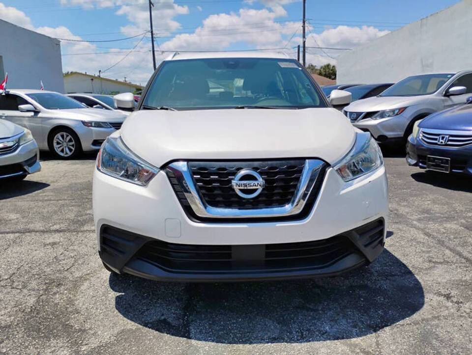 2020 NISSAN Kicks