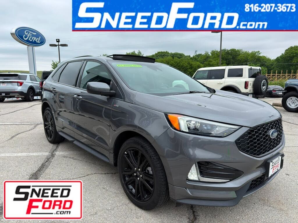 2022 FORD Edge