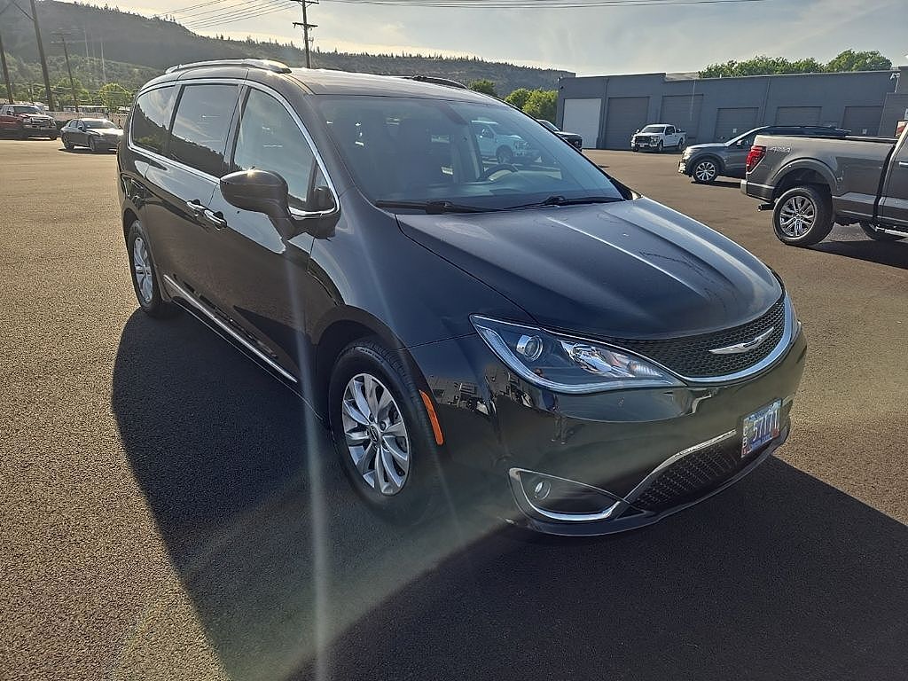 2019 CHRYSLER Pacifica