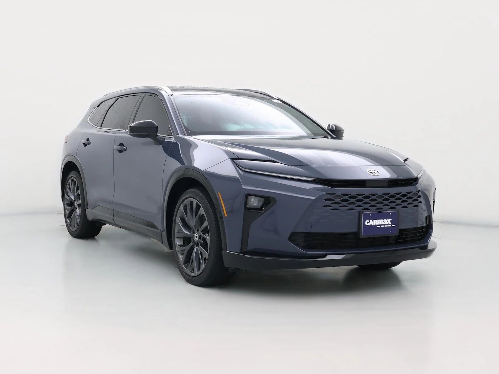 2025 TOYOTA Crown Signia