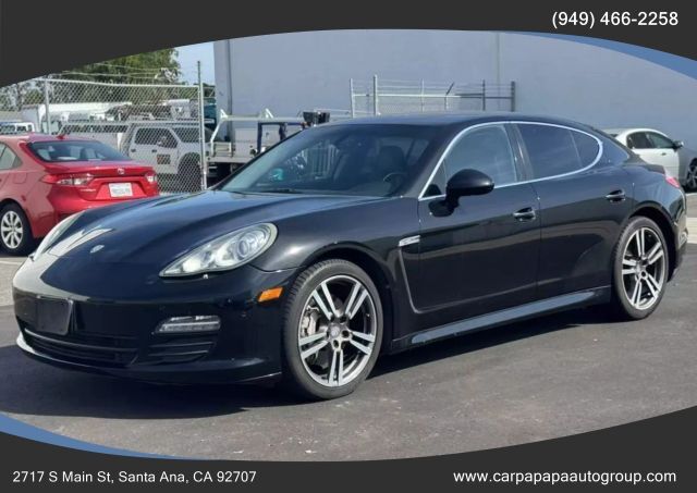 2010 PORSCHE Panamera
