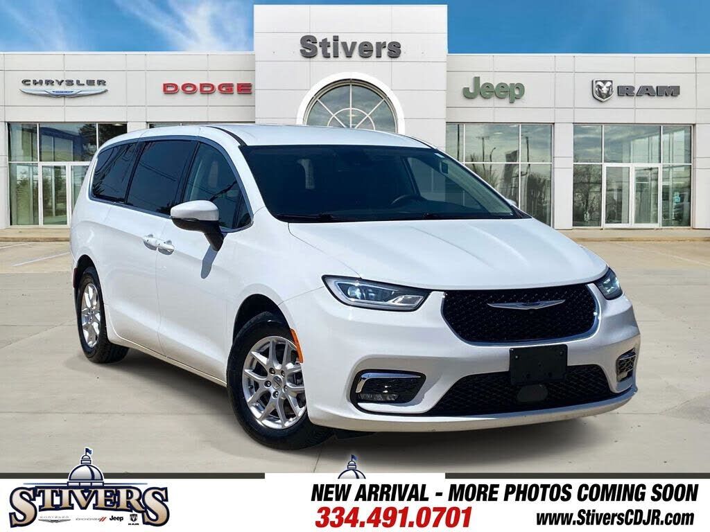 2023 CHRYSLER Pacifica