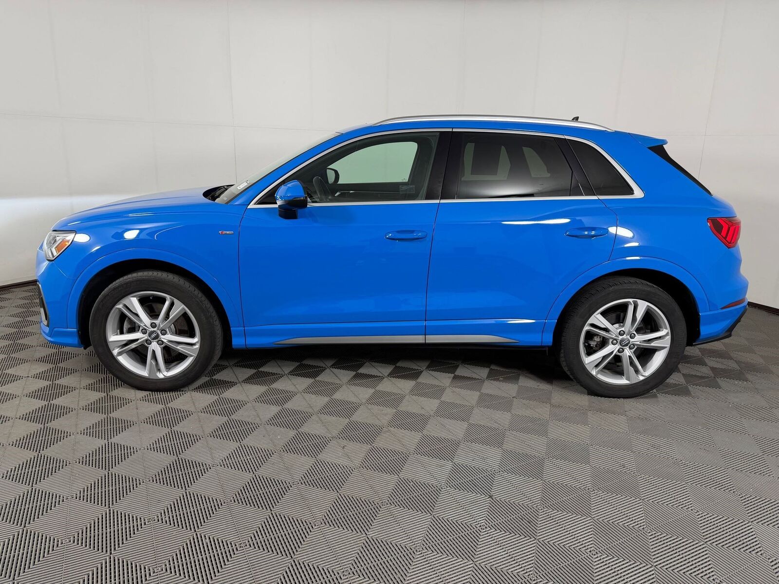 2020 Audi Q3