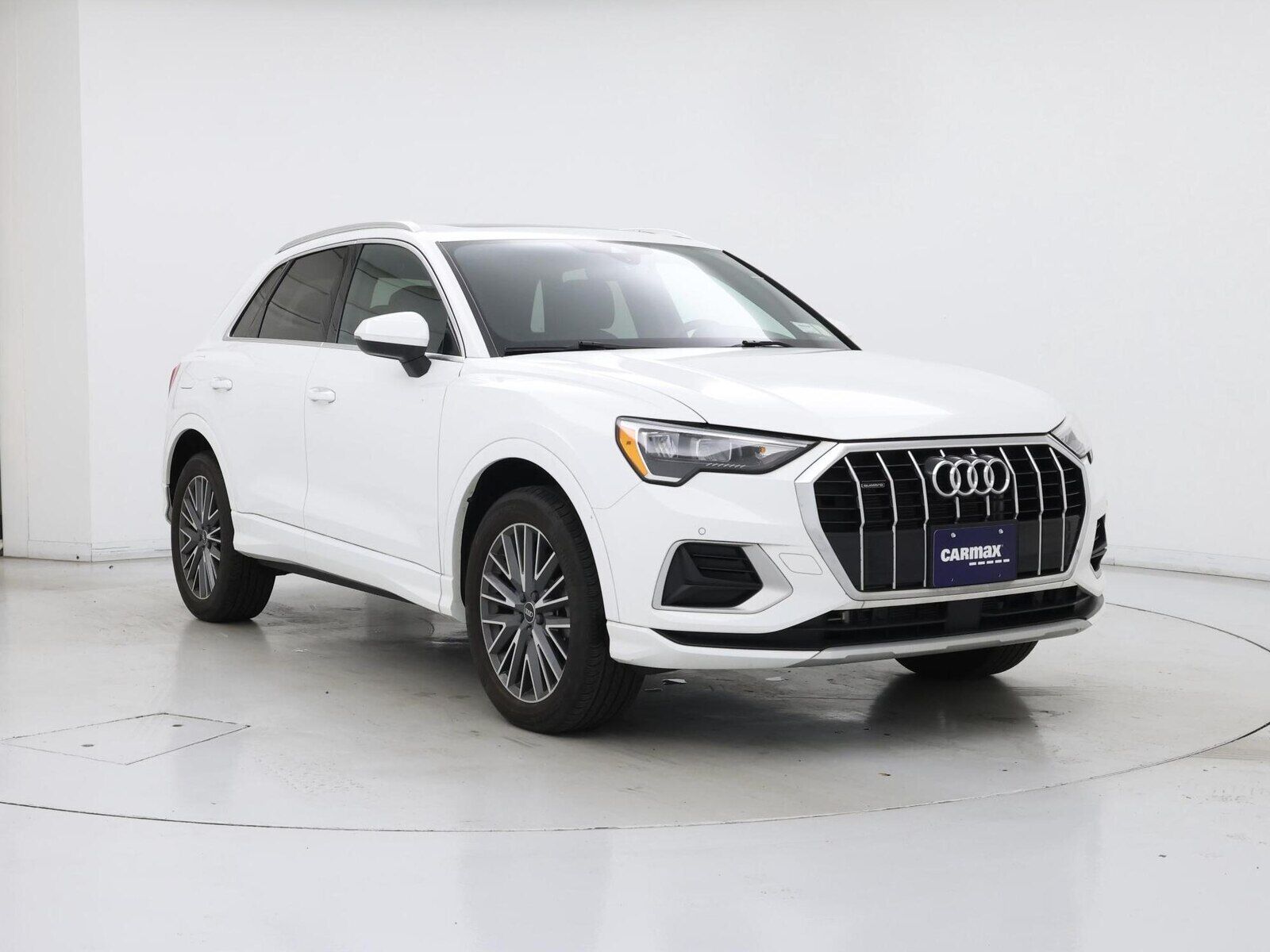 2022 Audi Q3