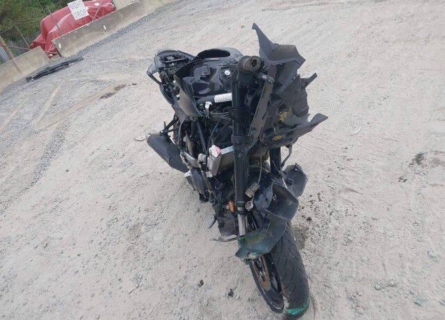 2025 YAMAHA YZF