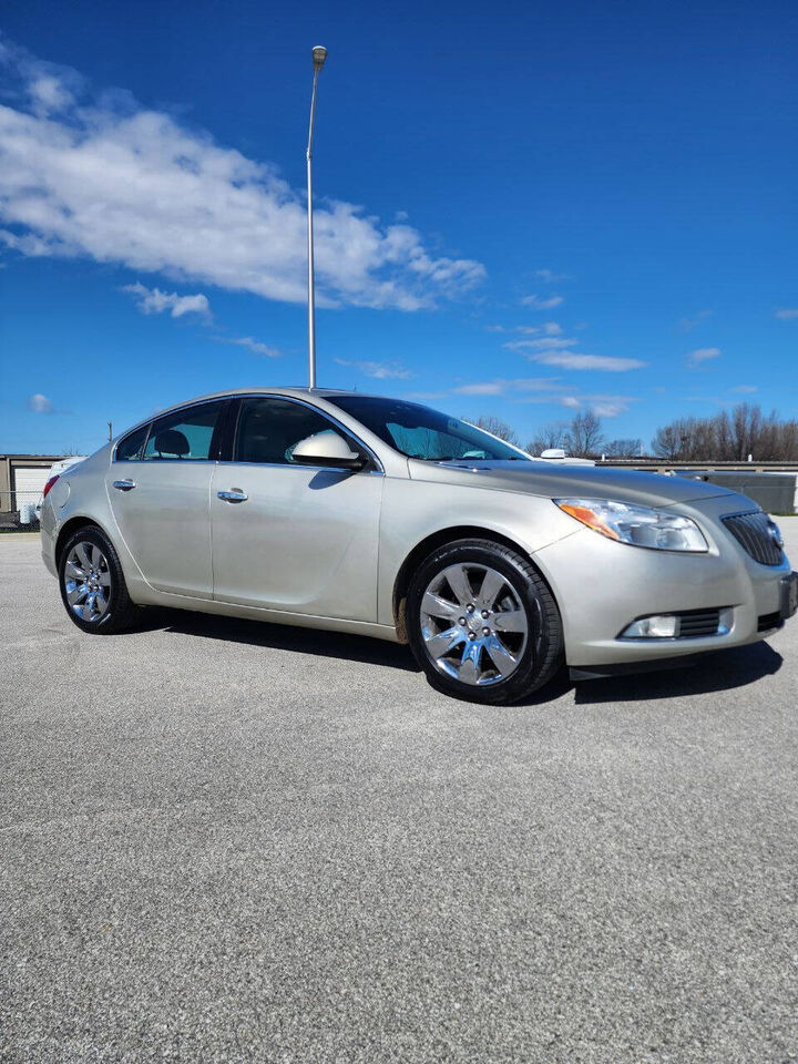 2013 BUICK Regal