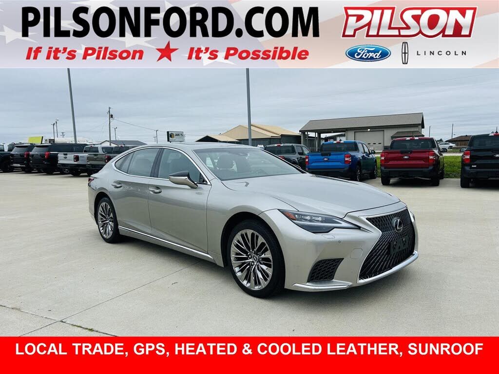 2022 LEXUS LS