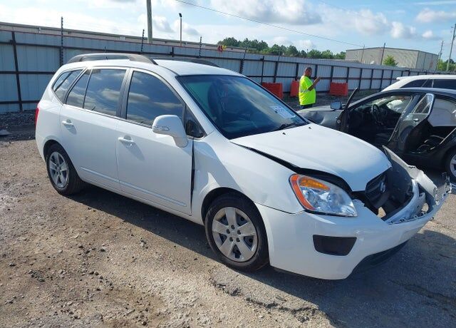 2010 KIA Rondo