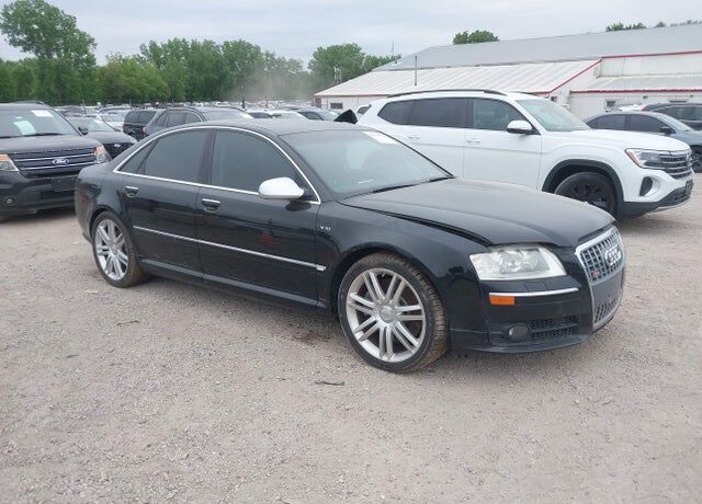 Audi S8
