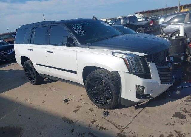 2019 CADILLAC Escalade