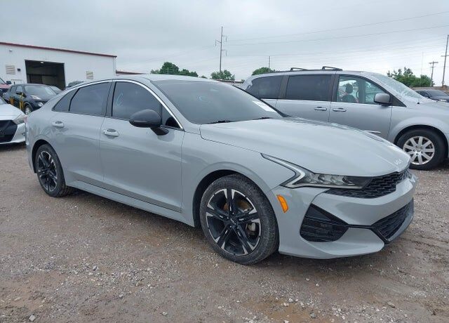 2022 KIA K5
