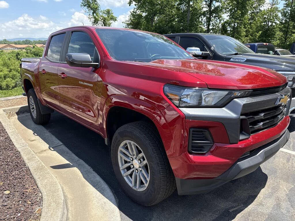 2024 CHEVROLET Colorado