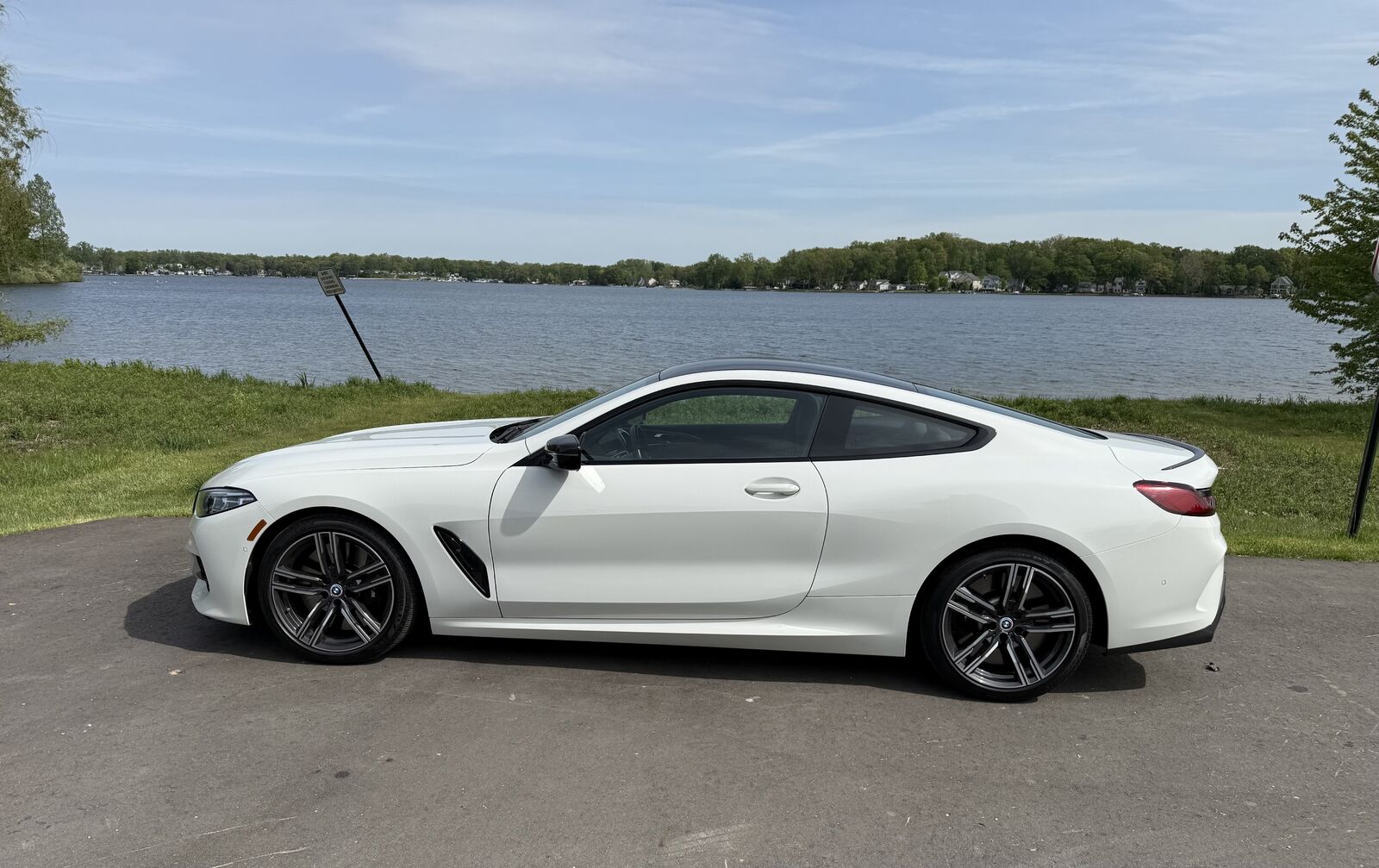 2022 BMW M8