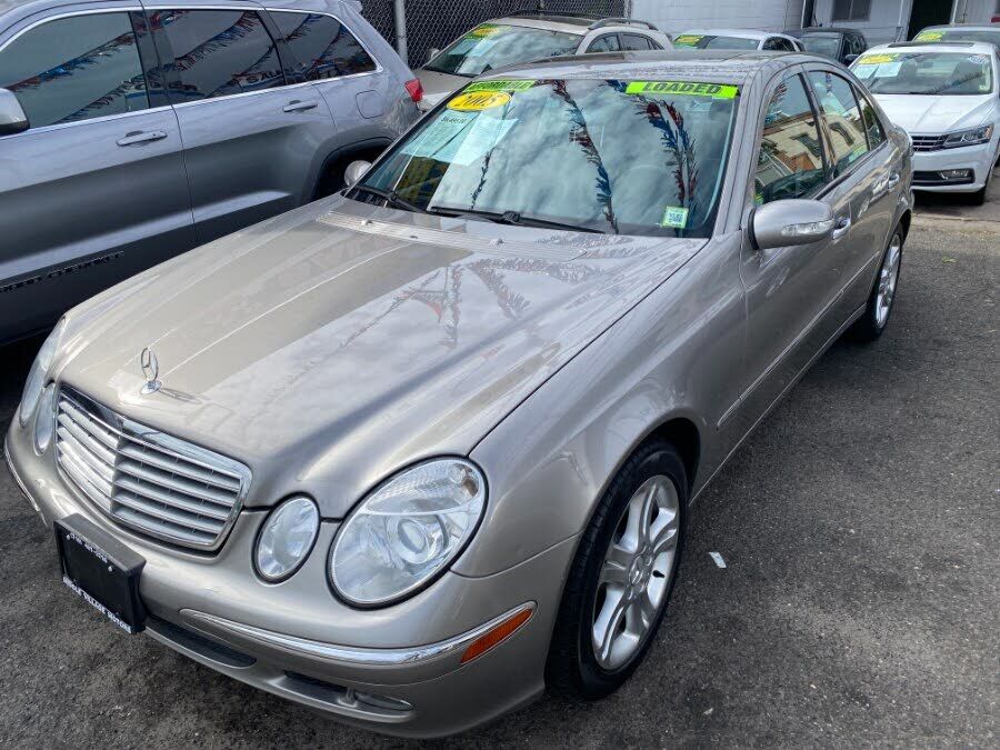 2005 MERCEDES-BENZ E-Class