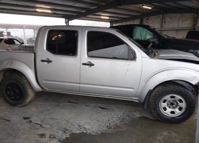 2017 NISSAN Frontier