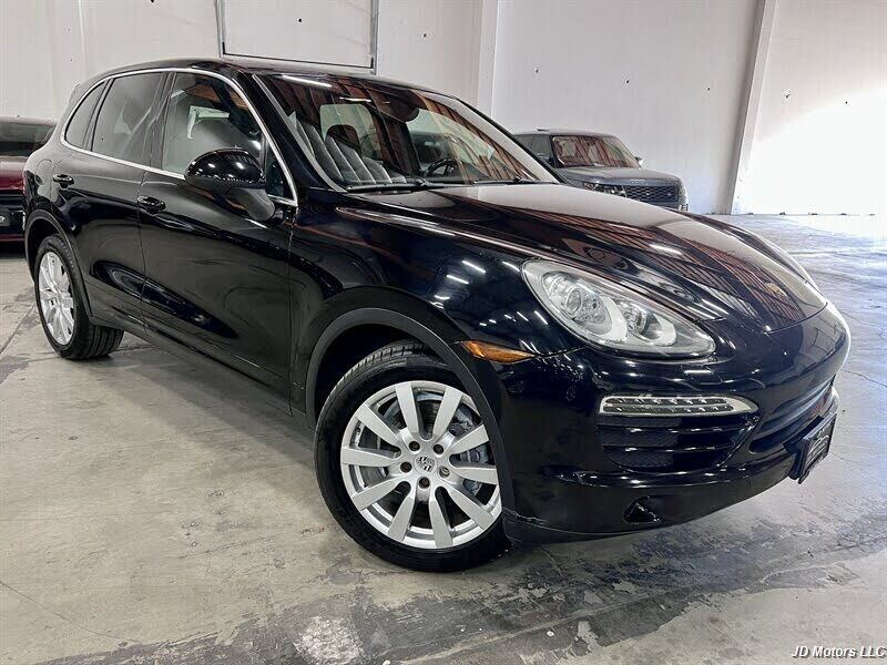 2011 PORSCHE Cayenne