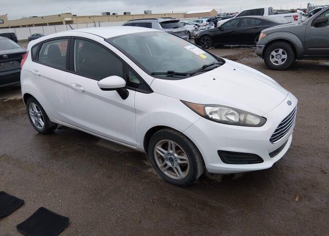 2017 FORD Fiesta