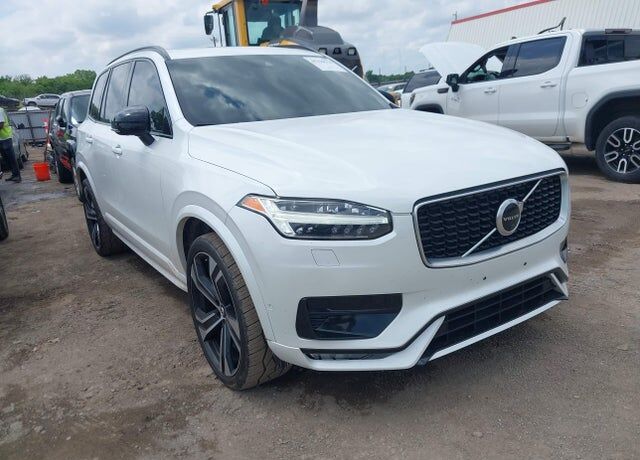2020 VOLVO XC90