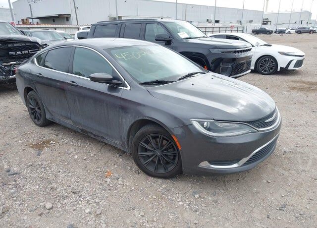 2016 CHRYSLER 200