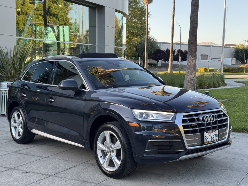 2020 AUDI Q5