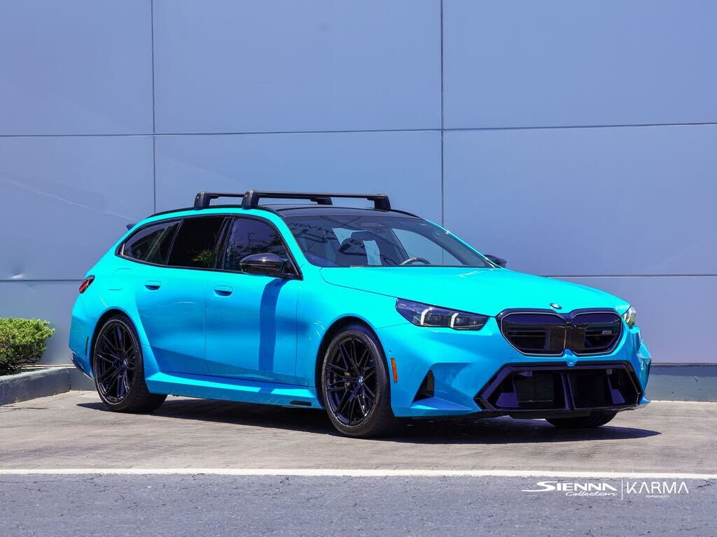2025 BMW M5