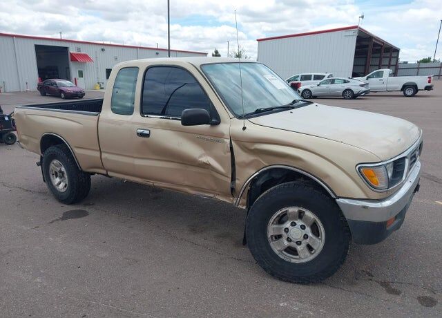 1995 TOYOTA Tacoma
