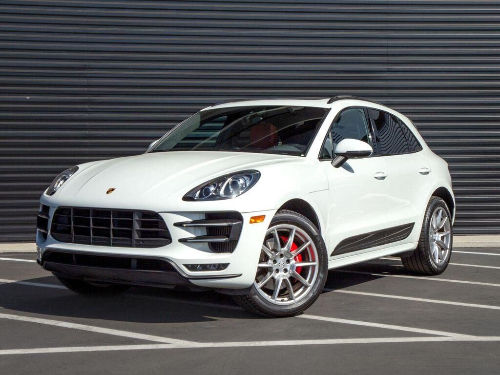 2015 PORSCHE Macan
