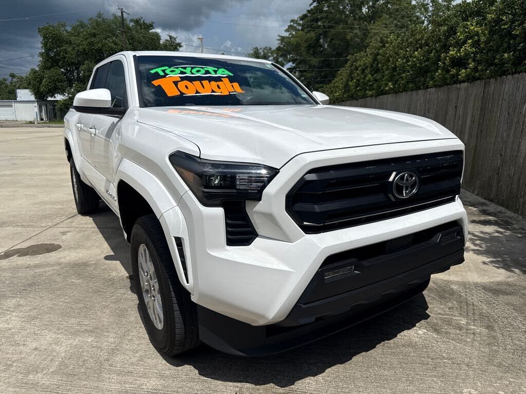 2024 TOYOTA Tacoma