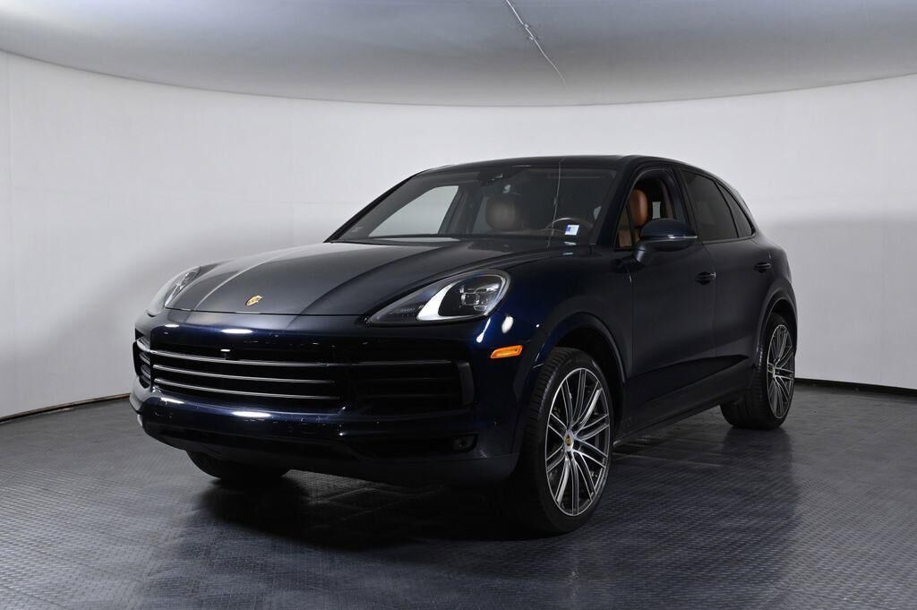 2023 PORSCHE Cayenne