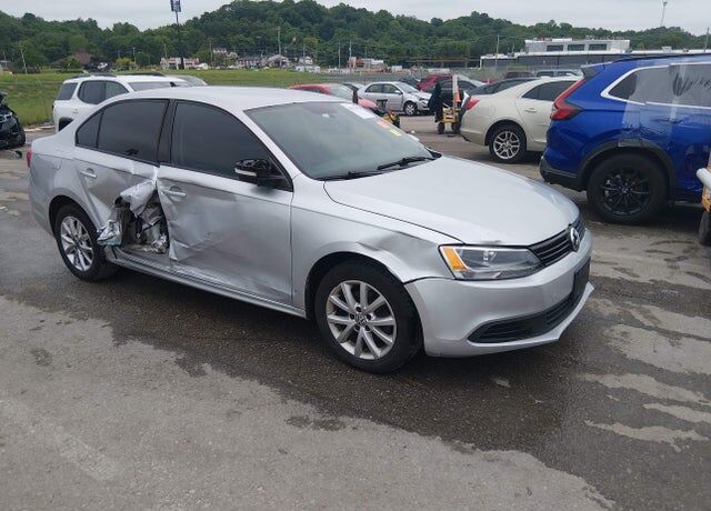 2011 VOLKSWAGEN Jetta