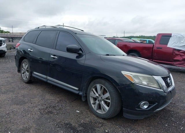 2016 NISSAN Pathfinder