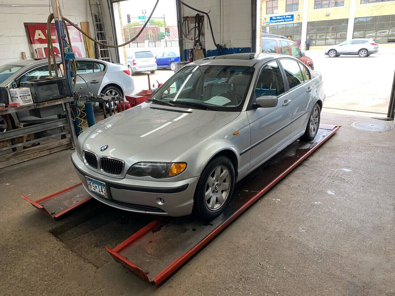 2003 BMW 3 Series