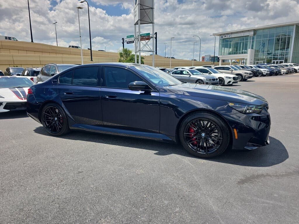 2025 BMW M5