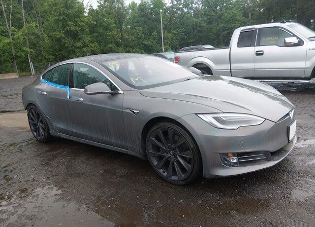 2020 TESLA Model S