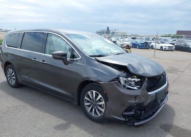 2022 CHRYSLER Pacifica