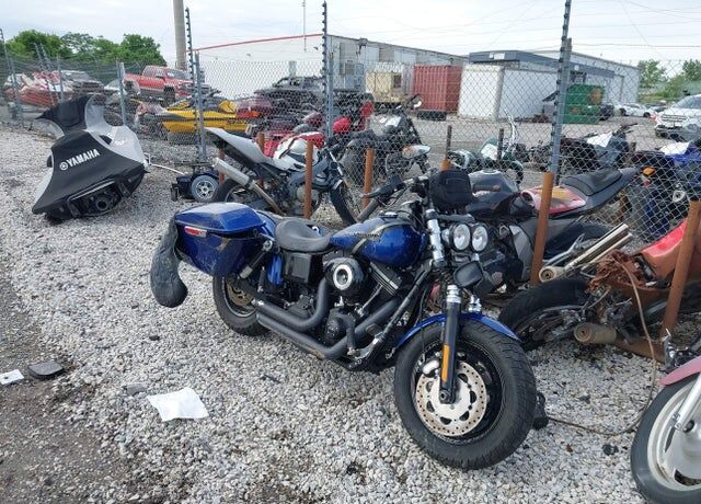 2015 HARLEY DAVIDSON Dyna Fat Bob