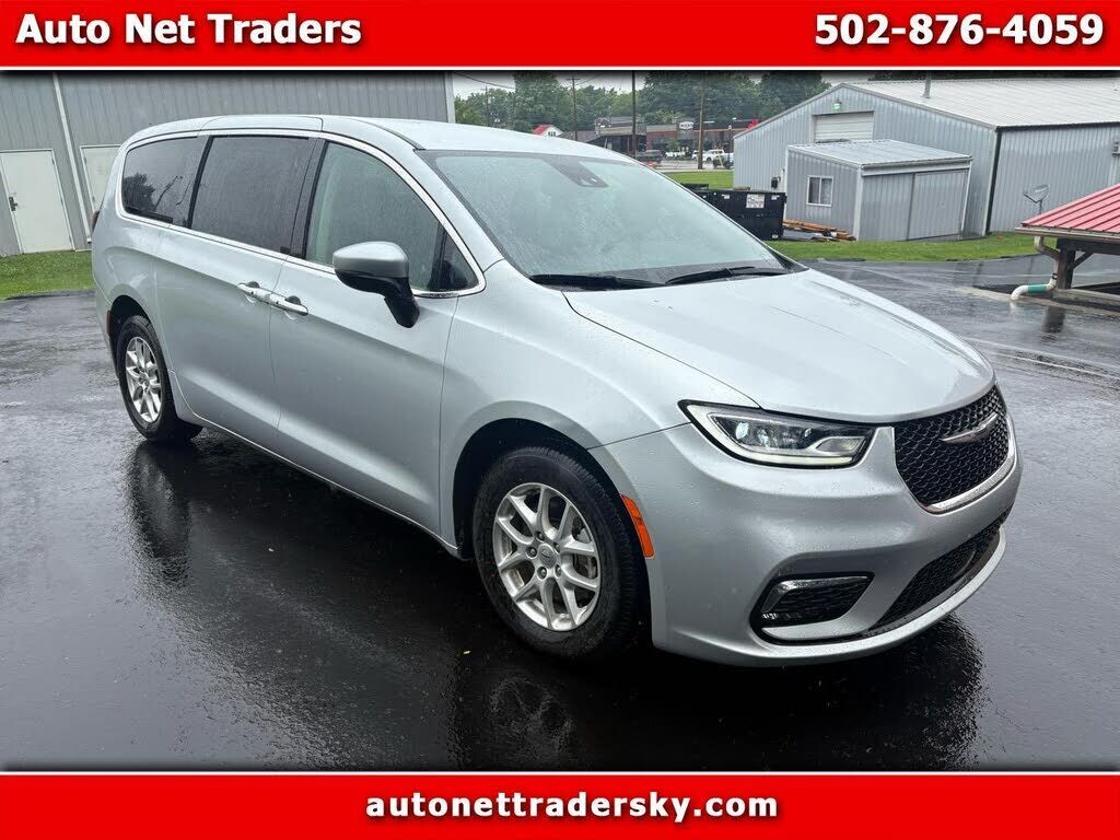 2023 CHRYSLER Pacifica