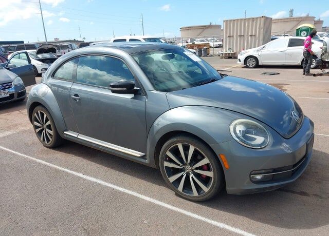 2013 VOLKSWAGEN Beetle