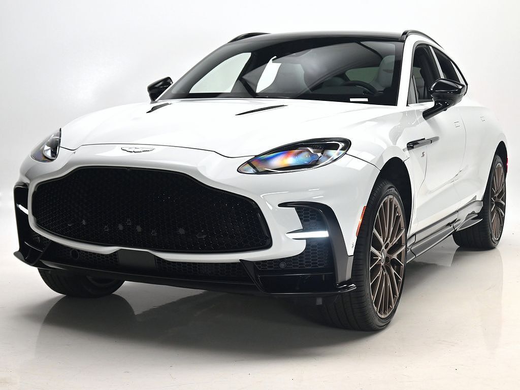 2026 ASTON MARTIN DBX