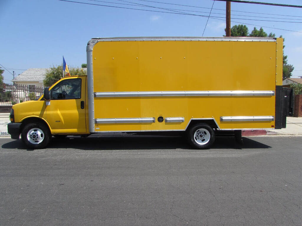 2018 GMC Savana