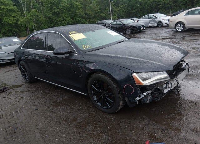 2011 AUDI A8