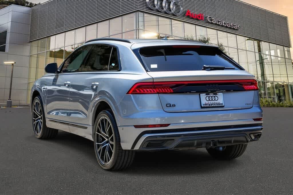 2021 Audi Q8
